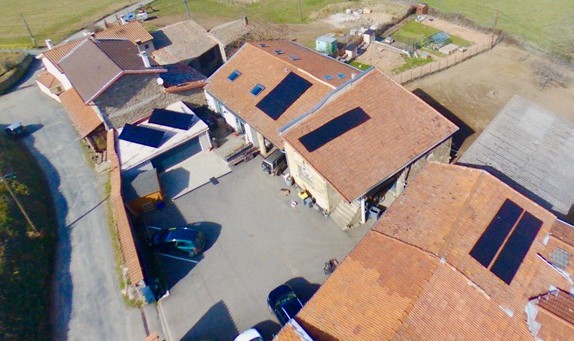 photo de panneaux solaires